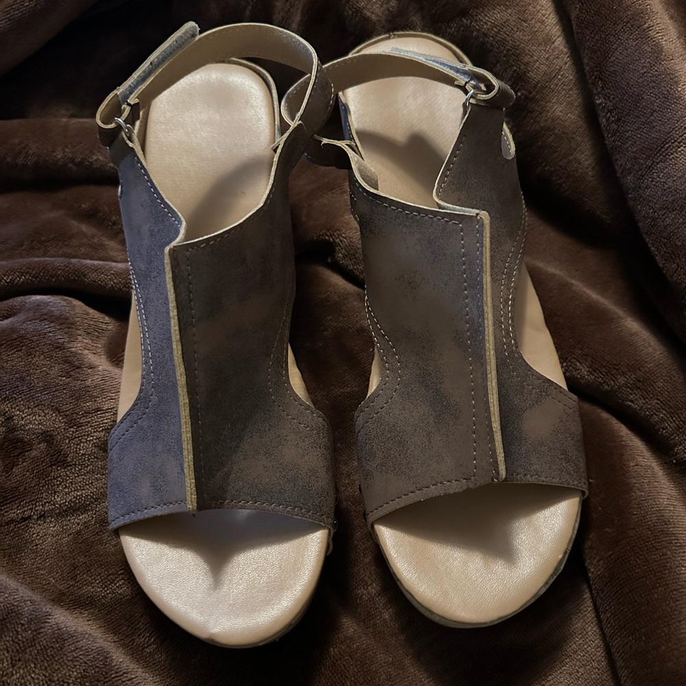 Brown wedge sandals Sz 12M